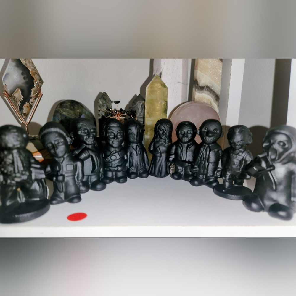 10 Piece Black Obsidian Killer Horror Crystal Carvings Set! Scary Movie Figurine - Picture 3 of 4